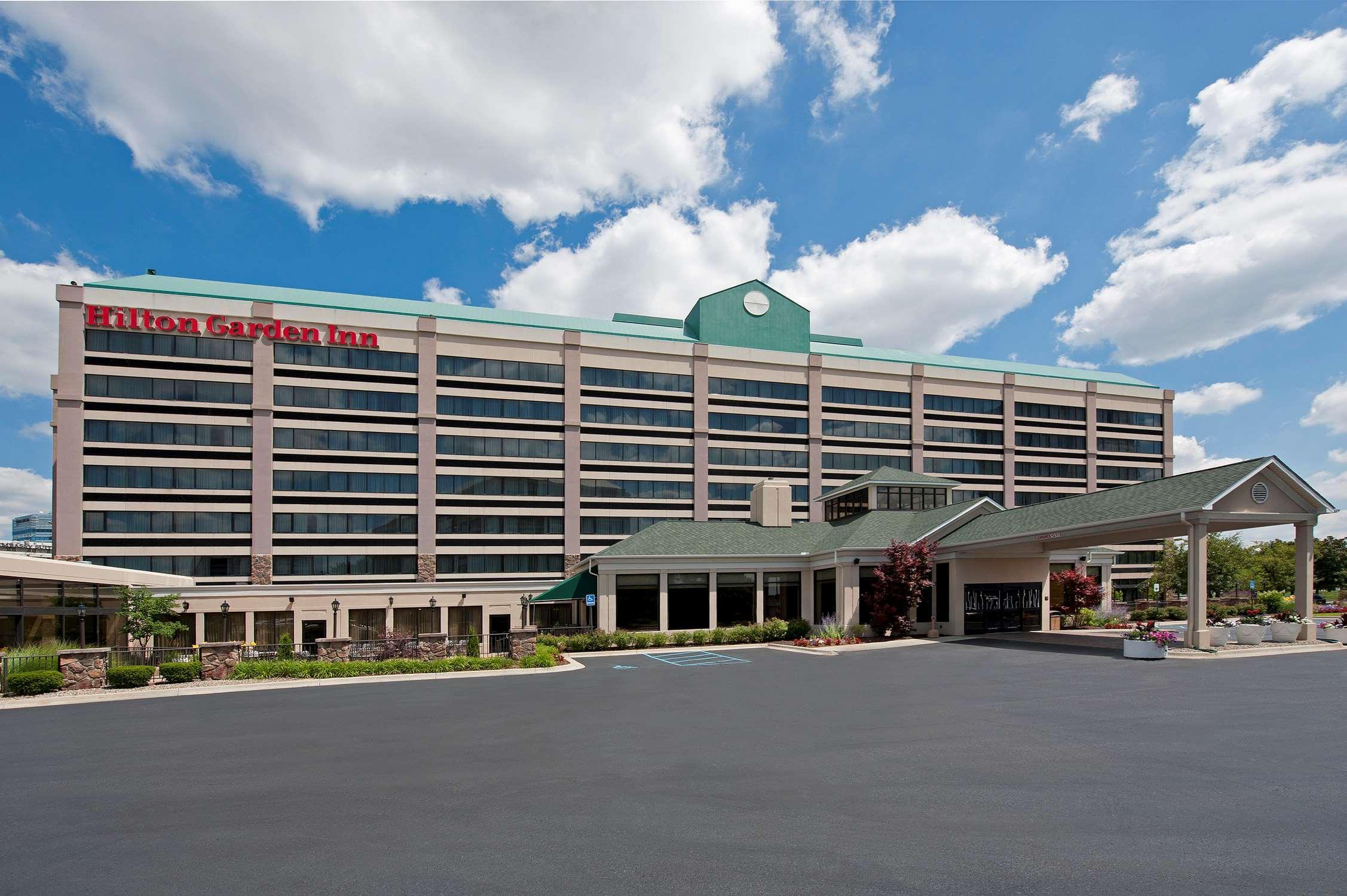 Hilton Garden Inn Detroit Southfield Exterior foto